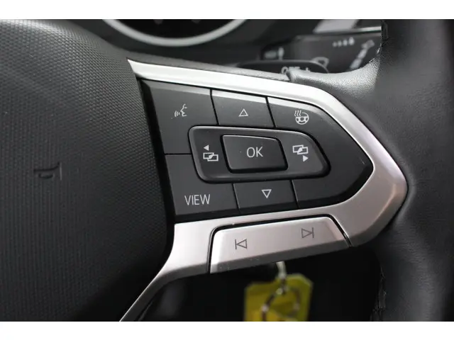 Volkswagen Tiguan 1.5 TSI DSG Active 2022 Benzine 16