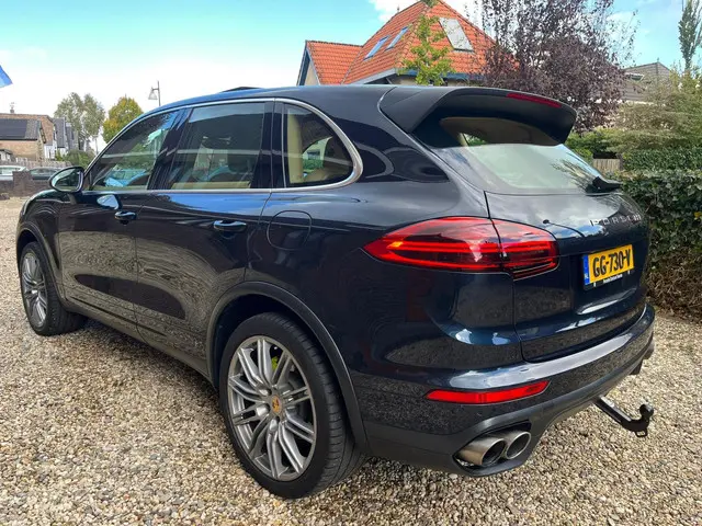 Porsche Cayenne 3.0 S E-Hybrid 2015 Hybride Benzine 9