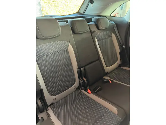 Opel Crossland X 1.2 Turbo Design Automaat 2018 Benzine 24