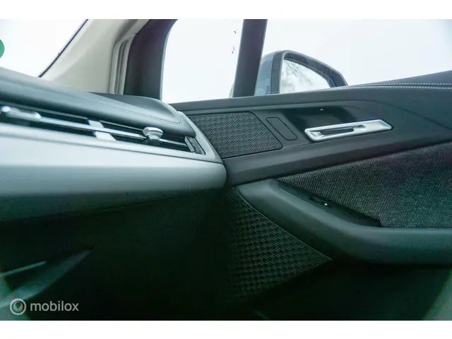 BMW 2 Serie Active Tourer 218i 2023 Benzine 24