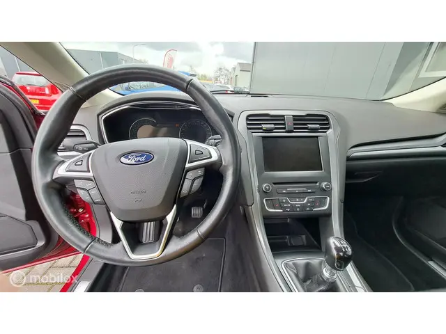Ford Mondeo 1.5 Titanium 2015 Benzine 27
