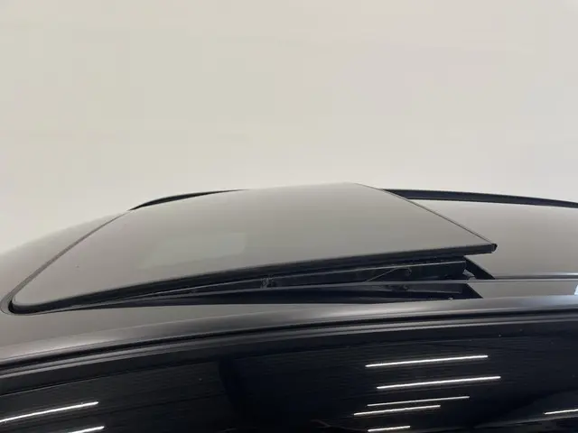 BMW X1 xDrive25e SportLine 2021 Hybride Benzine 15