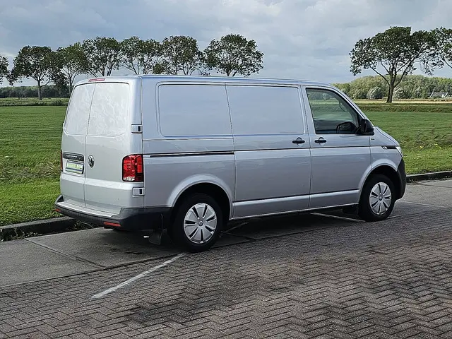 Volkswagen Transporter 2.0 TDI 2021 Diesel 3