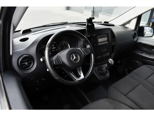 Mercedes-Benz Vito 116 CDI 3 persoons 2021 Diesel 8