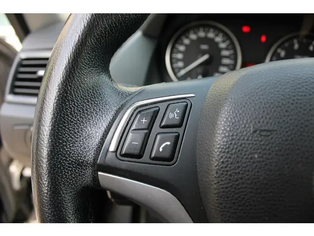 BMW X1 sDrive20i High Executive 2015 Benzine 18