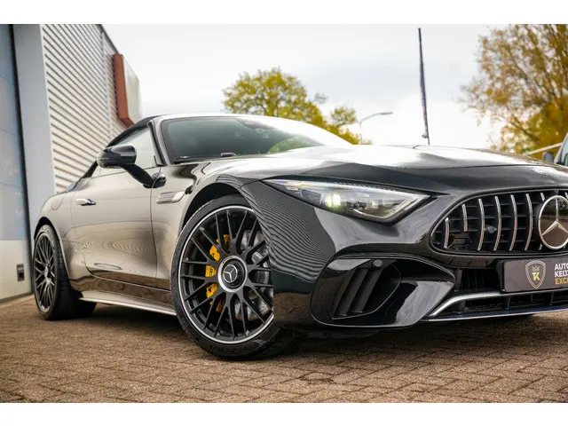 Mercedes-Benz SL Roadster AMG 63 4MATIC+ 2023 Benzine 38
