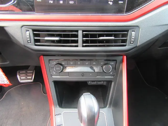 Volkswagen Polo 2.0 TSI GTI 2019 Benzine 50