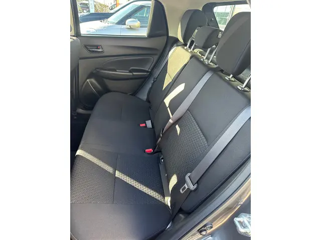 Suzuki Swift 1.0 Stijl , AUTOMAAT 2019 Benzine 21