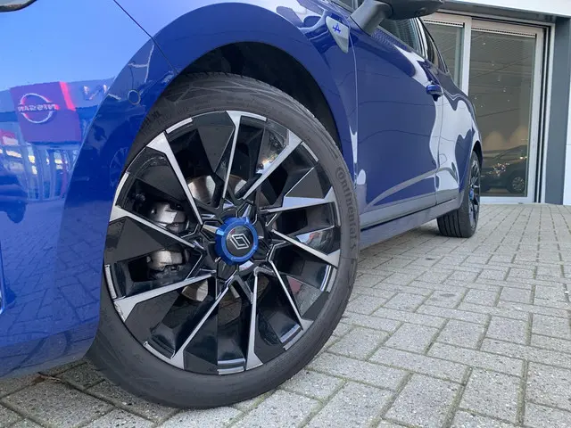 Renault Clio 1.0 TCe 90 GPF esprit Alpine 2024 Benzine 22