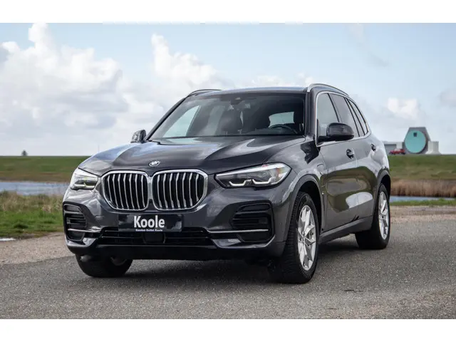 BMW X5 xDrive45e 2021 Hybride Benzine 7