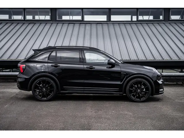 Lynk & Co 01 1.5 More 2025 Hybride Benzine 3