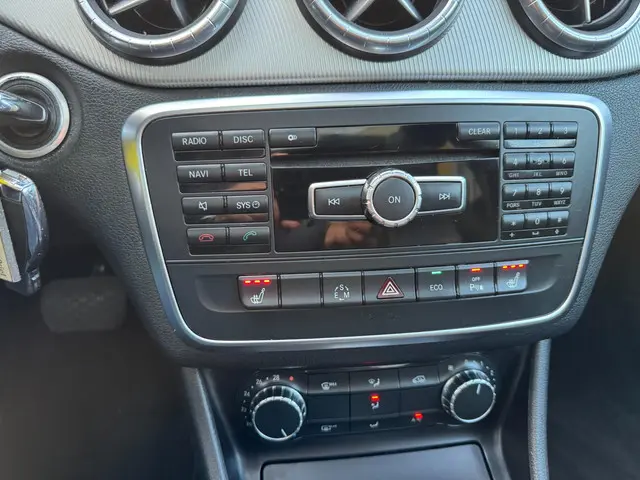 Mercedes-Benz CLA 200 Edition 1 PANO AUT!! 2013 Benzine 15