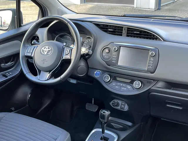 Toyota Yaris 1.5 Hybrid Active 2019 Hybride Benzine 27