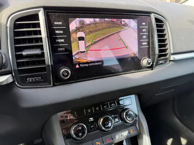 Škoda Karoq 1.0 TSI Business Edition 2019 Benzine 15