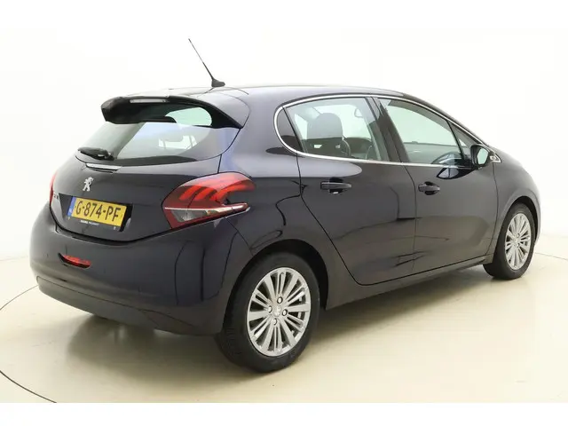 Peugeot 208 1.2T Blue Lease Allure 2019 Benzine 2