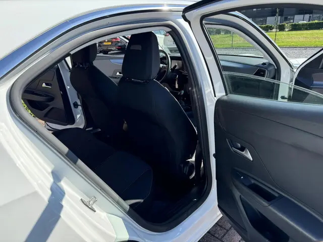 Opel Mokka 1.2 GS Line 2022 Benzine 23
