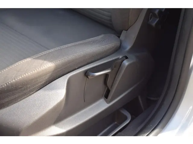 Ford C-MAX 1.0 Titanium//Navi//ECC!! 2018 Benzine 6