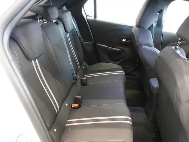 Opel Corsa 1.2 Turbo Automaat GS Line 2024 Benzine 43