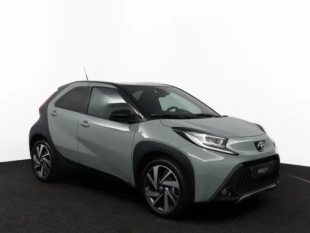 Toyota Aygo X 1.0 VVT-i MT Envy 2024 Benzine 13