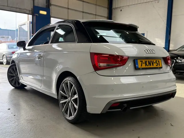 Audi A1 1.2 TFSI Admired 2013 Benzine 3