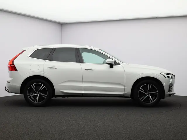Volvo XC60 2.0 T4 R-Design 2019 Benzine 6