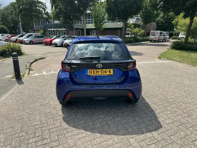 Toyota Yaris 1.0 VVT-i Active 2023 Benzine 6