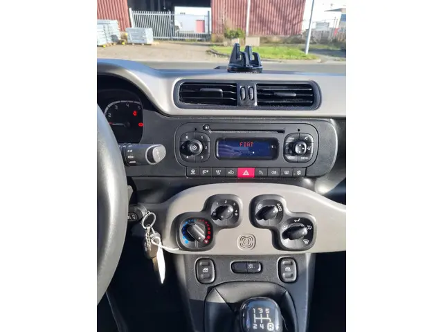 Fiat Panda 0.9 TwinAir Edizione Cool 2015 Benzine 9