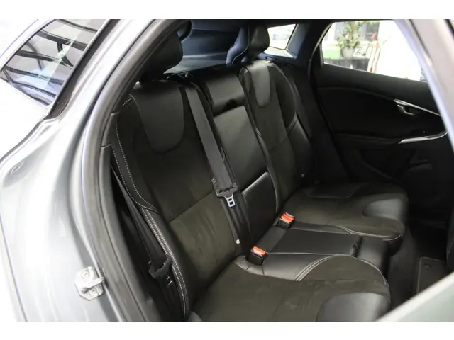 Volvo V40 2.0 D3 Business Sport 2018 Diesel 15