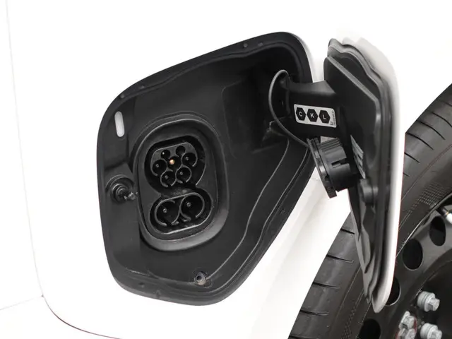 Volkswagen ID. Buzz Cargo 77 kWh 204pk 2022 Elektrisch 13