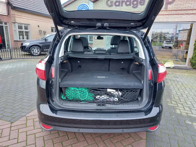 Ford C-MAX 2.0 Hybrid Titanium+ 2015 Hybride Benzine 35