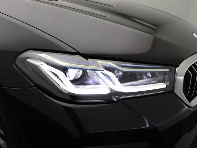 BMW 5 Serie Touring 530e 2023 Hybride Benzine 17