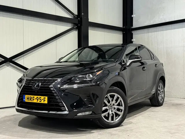 Lexus NX 300h AWD Luxury Line 2019 Hybride Benzine 26