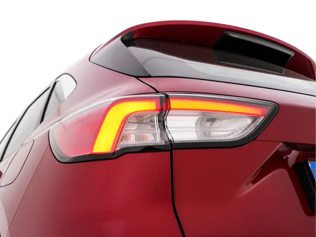 Ford Kuga 2.5 PHEV Titanium 2022 Hybride Benzine 30