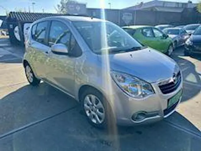 Opel Agila 1.0 Edition 2012 Benzine 3