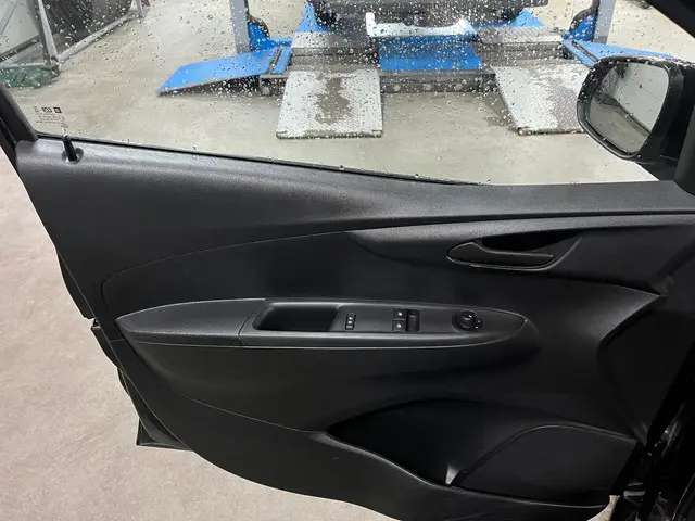 Opel KARL 1.0 ecoFLEX Edition 2017 Benzine 18
