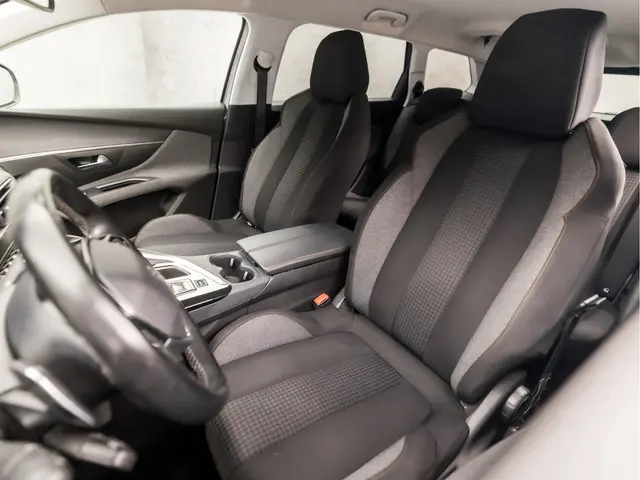 Peugeot 5008 1.2 PureTech Sport 7 Persoons 2019 Benzine 13