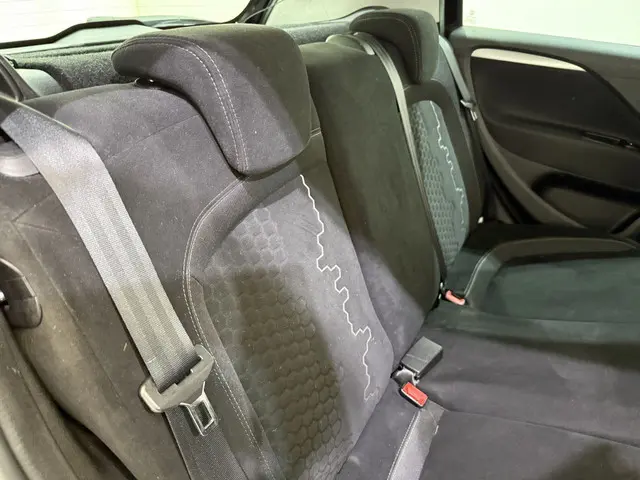 Fiat Punto 0.9 TwinAir Turbo 100 Lounge 2015 Benzine 24