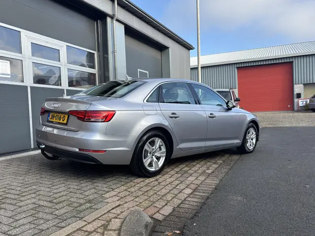 Audi A4 Limousine 1.4 TFSI Pro Line 2016 Benzine 4