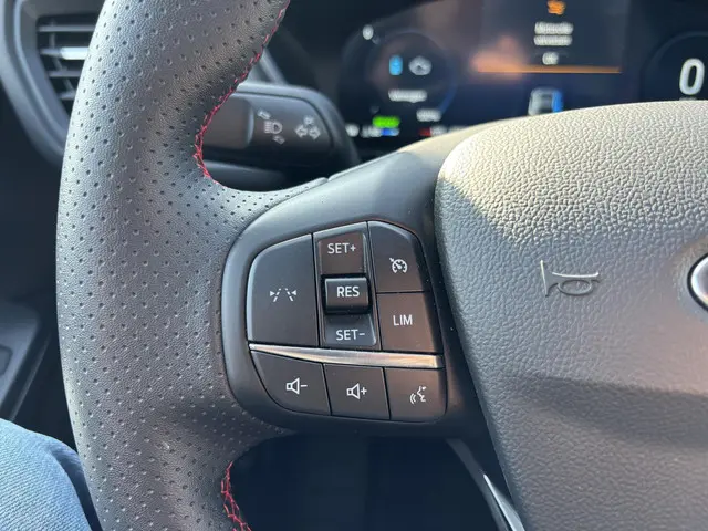 Ford Kuga 2.5 FHEV ST-Line 2025 Hybride Benzine 20