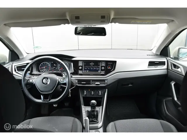 Volkswagen Polo 1.0 TSI Comfortline 2018 Benzine 18