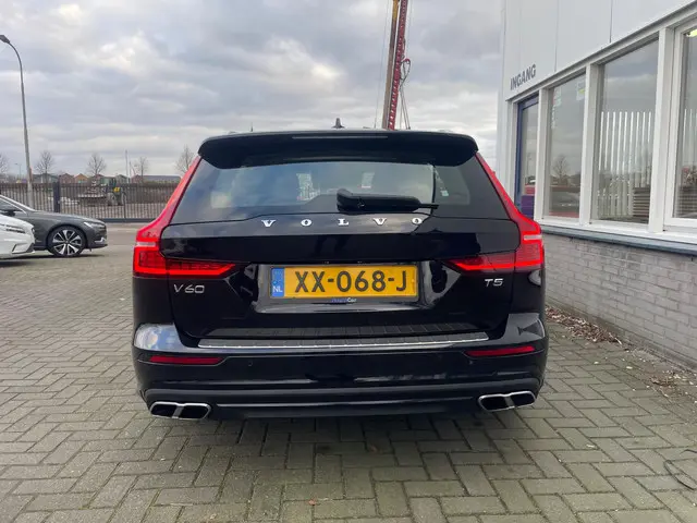 Volvo V60 2.0 T5 Momentum 2019 Benzine 7