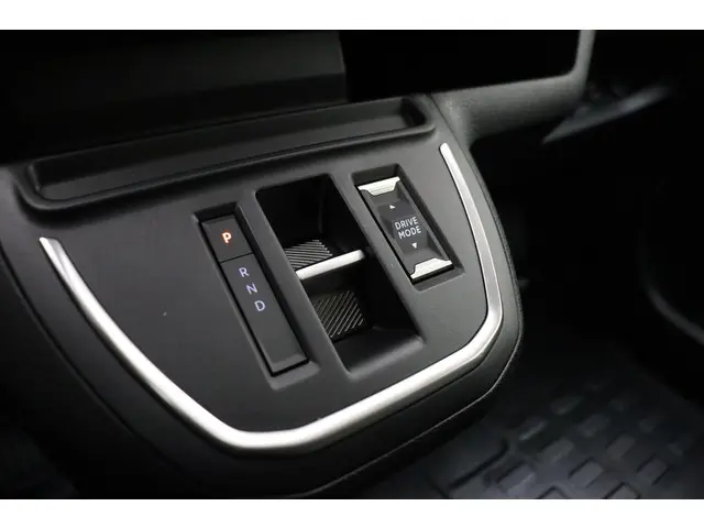 Peugeot e-Expert EV L2 75 kWh 2025 Elektrisch 19
