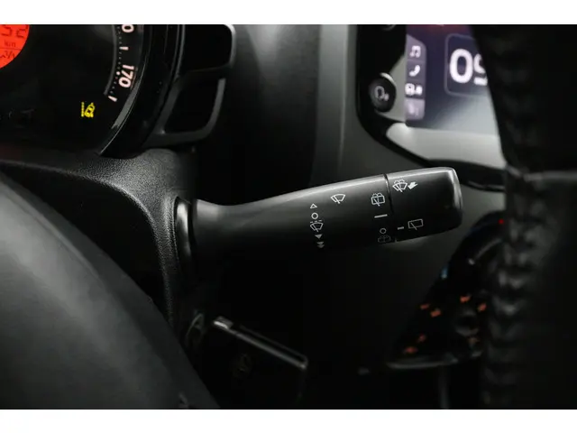 Toyota Aygo 1.0 VVT-i x-cite 2019 Benzine 31