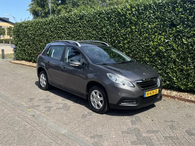 Peugeot 2008 1.2 PureTech Access 2014 Benzine 19