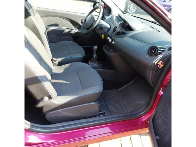 Renault Twingo 1.2 16V airco 2013 Benzine 33