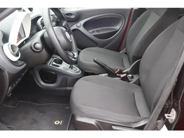 Smart Forfour 1.0 Turbo Pure 2015 Benzine 15