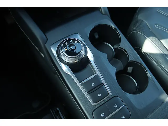 Ford Kuga 2.5 PHEV VIGNALE 2021 Hybride Benzine 26