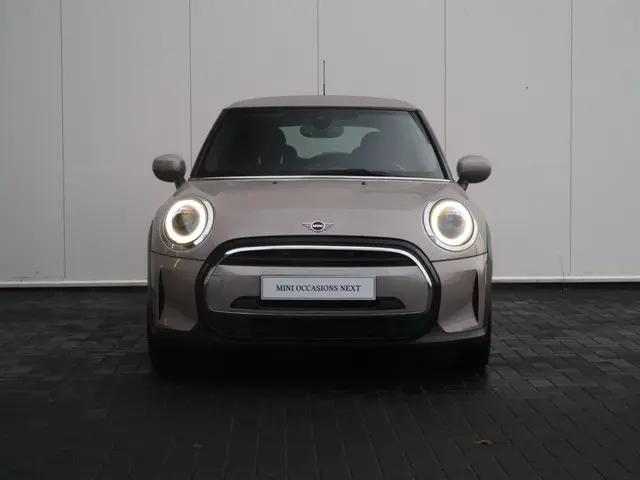 MINI Cooper Mini 1.5 Classic 2023 Benzine 4
