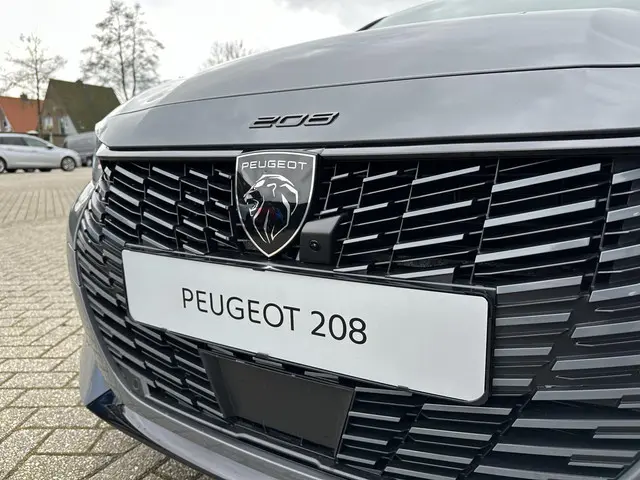 Peugeot 208 1.2 Turbo 100 PK Allure 2025 Benzine 45