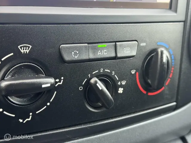 Citroën Berlingo combi 1.2 PureTech Feel 2017 Benzine 17
